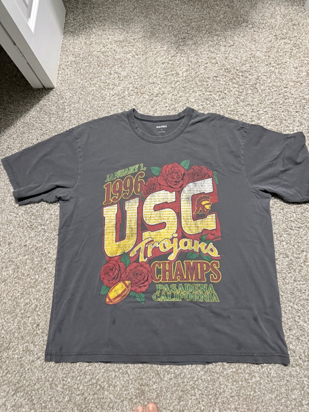 Old Navy Dark Gray Graphic Crewneck Tee with Green Accent